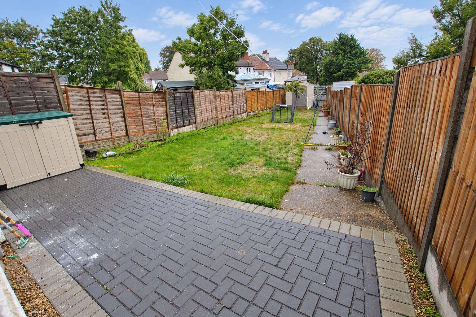 Bramshaw Road, Tilehurst, Reading